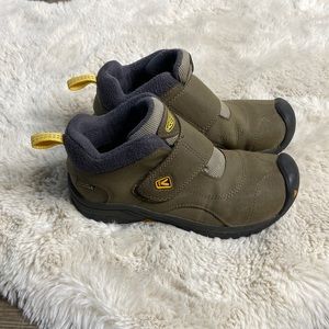 Keen Big Kids Shoes Size 1 Waterproof